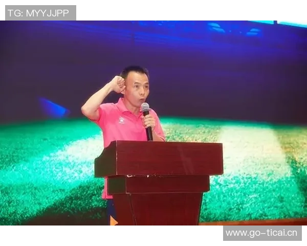 足球明星高明的妻子揭秘她的生活与事业背后的故事与奋斗历程